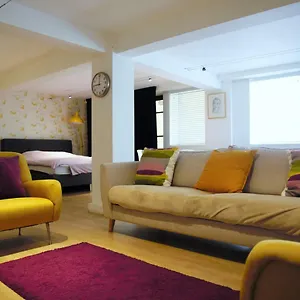 https://bb-tempelhof.hotelsghent.com