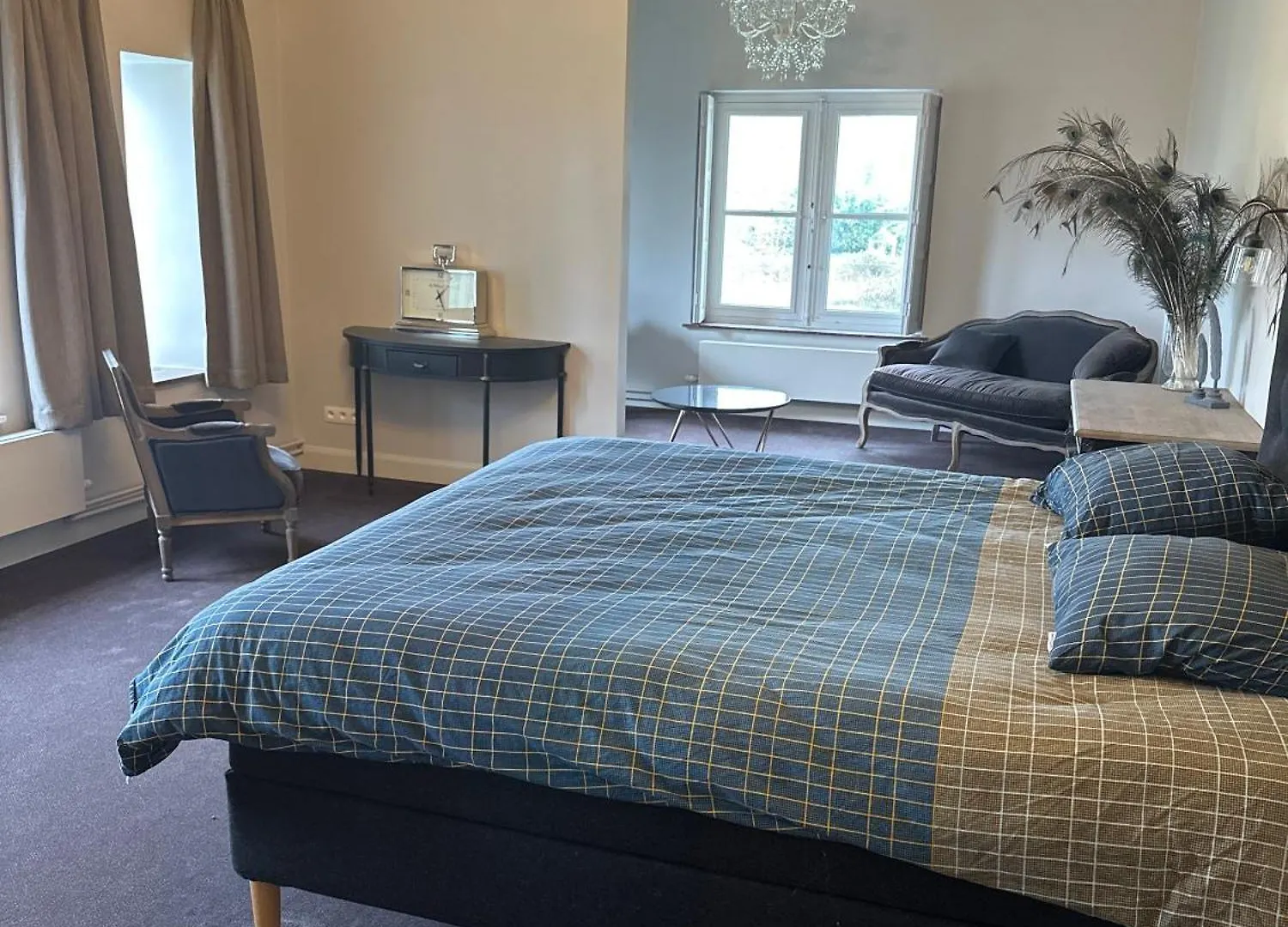 Leyselebeke Castle Bed & Breakfast Bruges