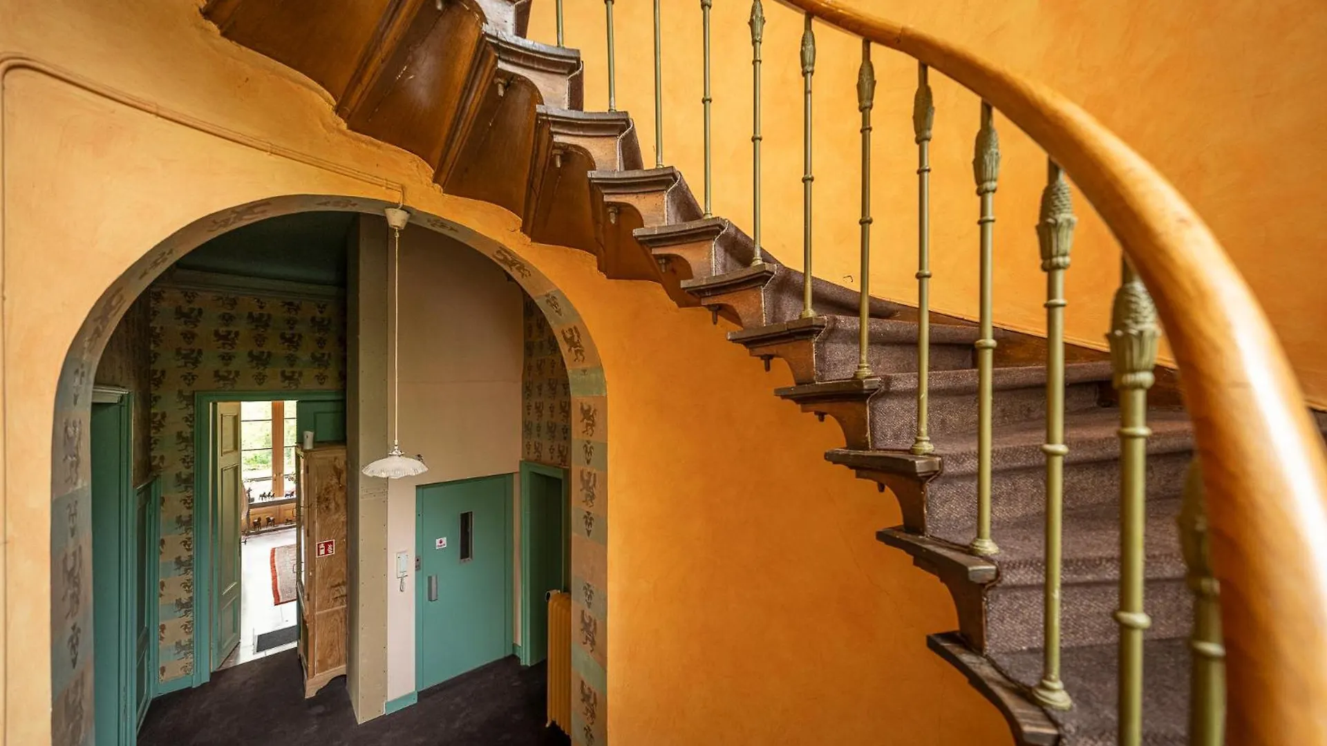 Leyselebeke Castle Bed & Breakfast Bruges