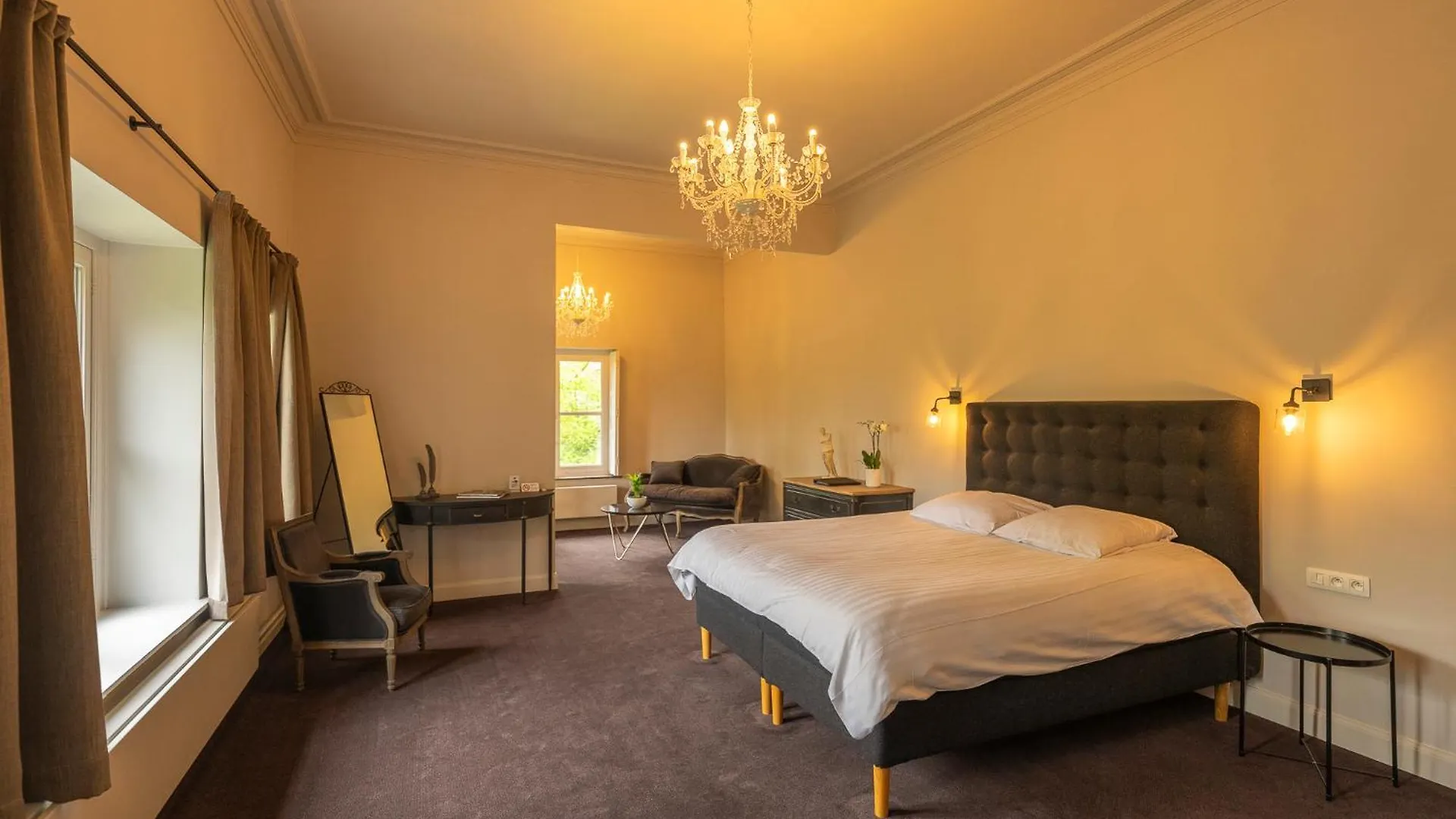 ****  Leyselebeke Castle Bed & Breakfast Bruges Belgium